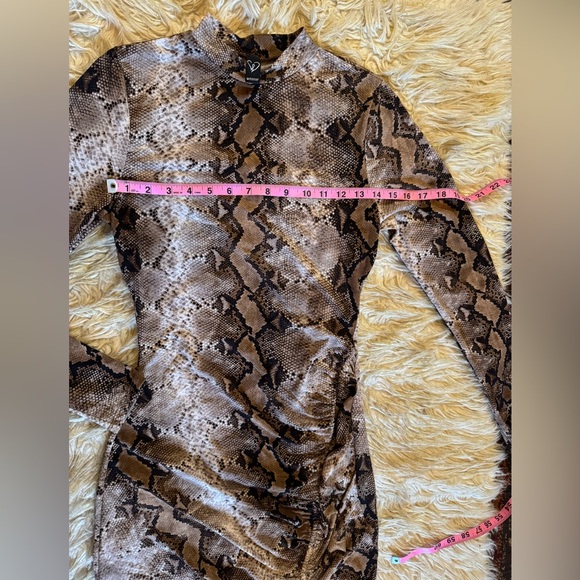 Windsor snake print dress - Picture 2 of 8